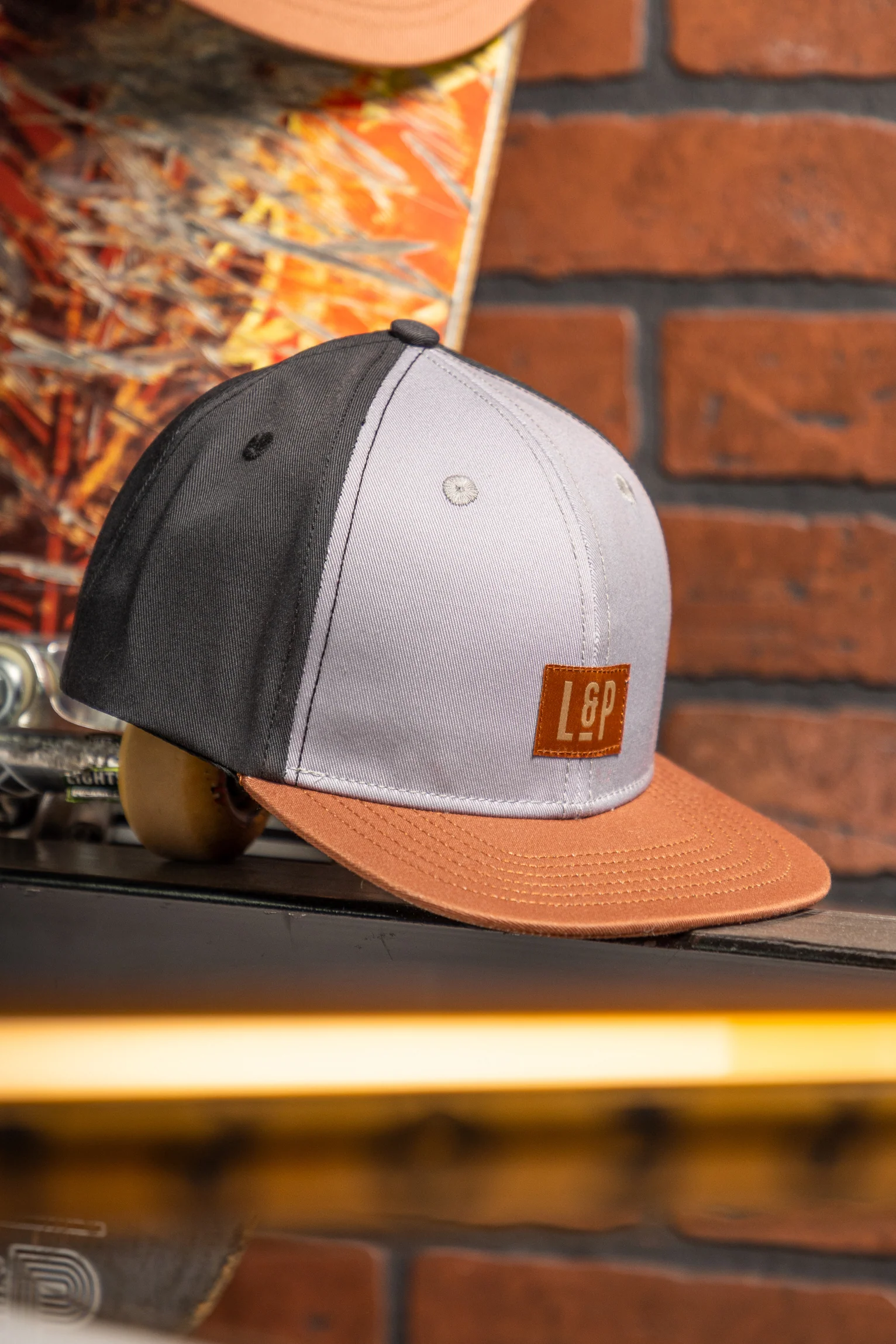 224-100-4 – Image 2