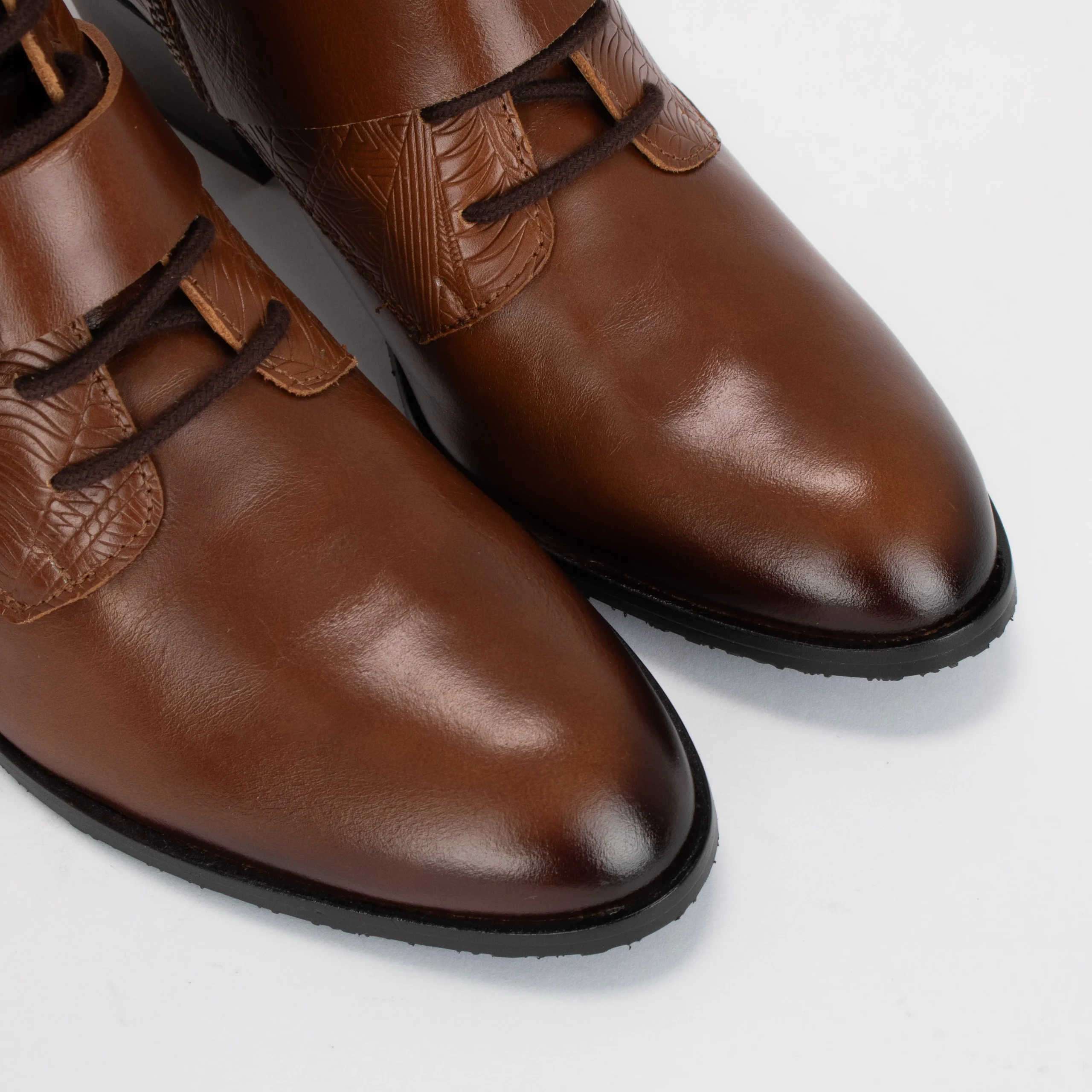 COURTNEY – Image 4