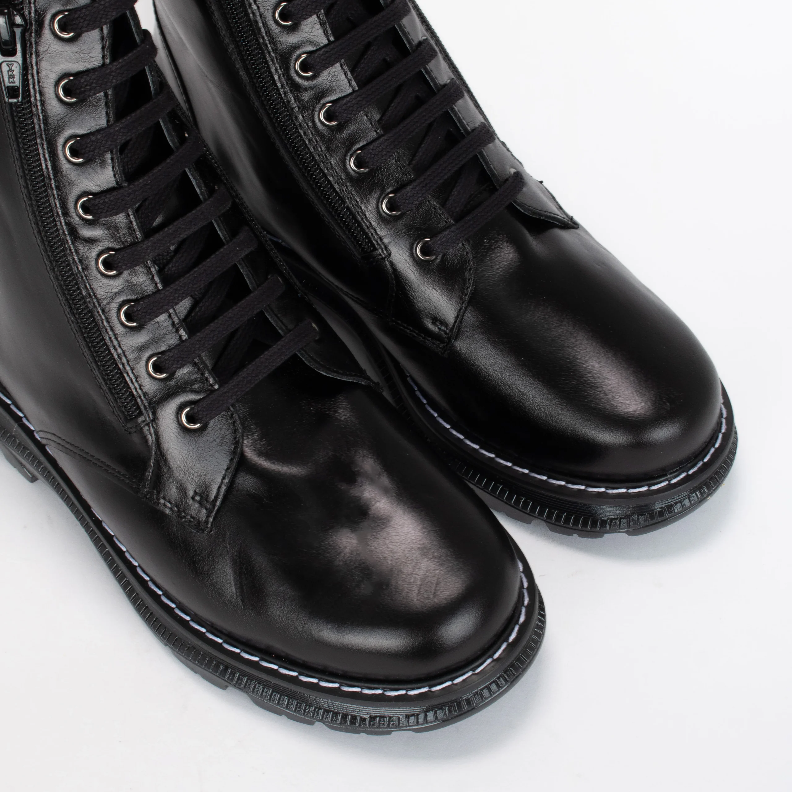 ADRIANNA – Image 4