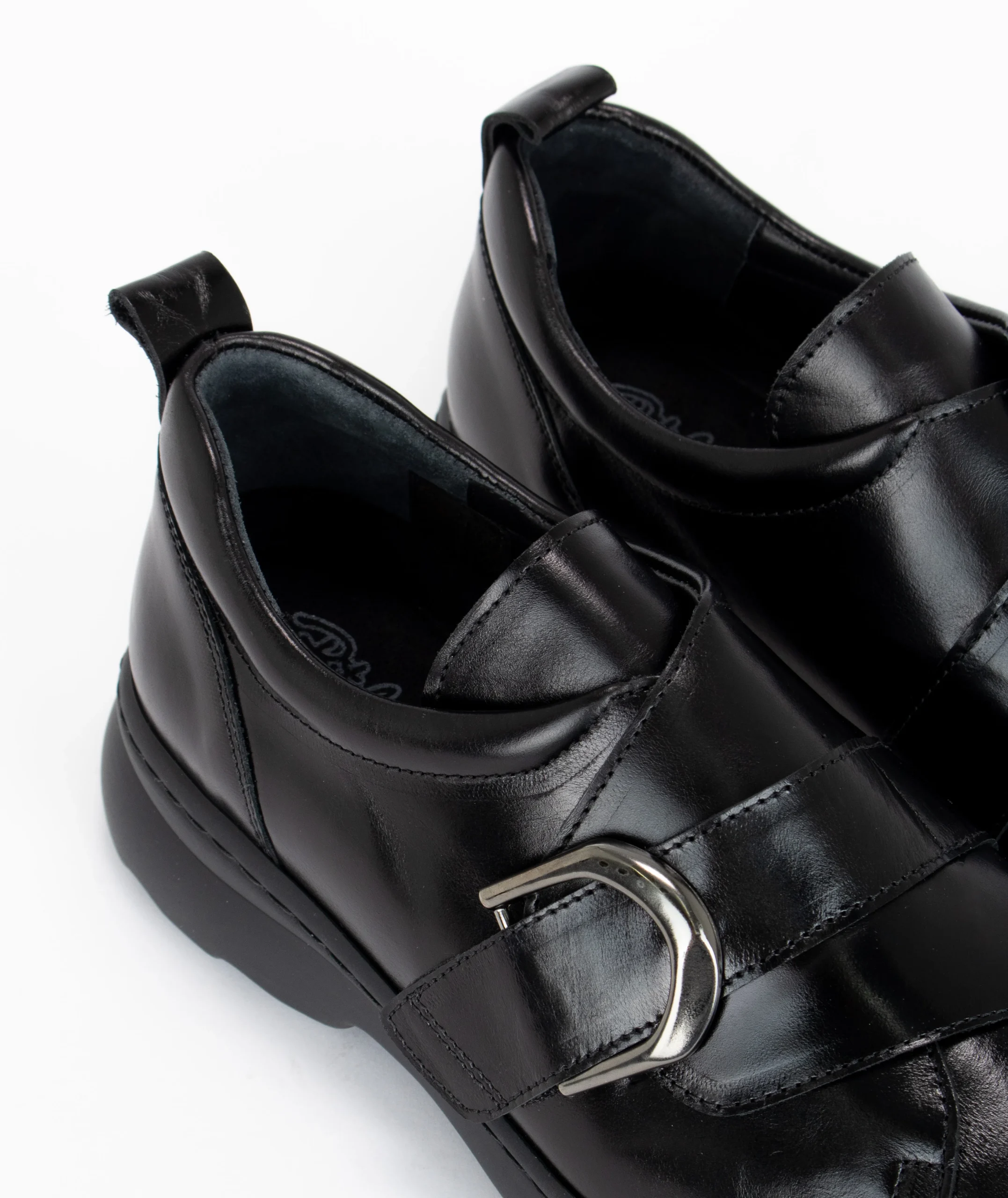 ADRIANNA – Image 6