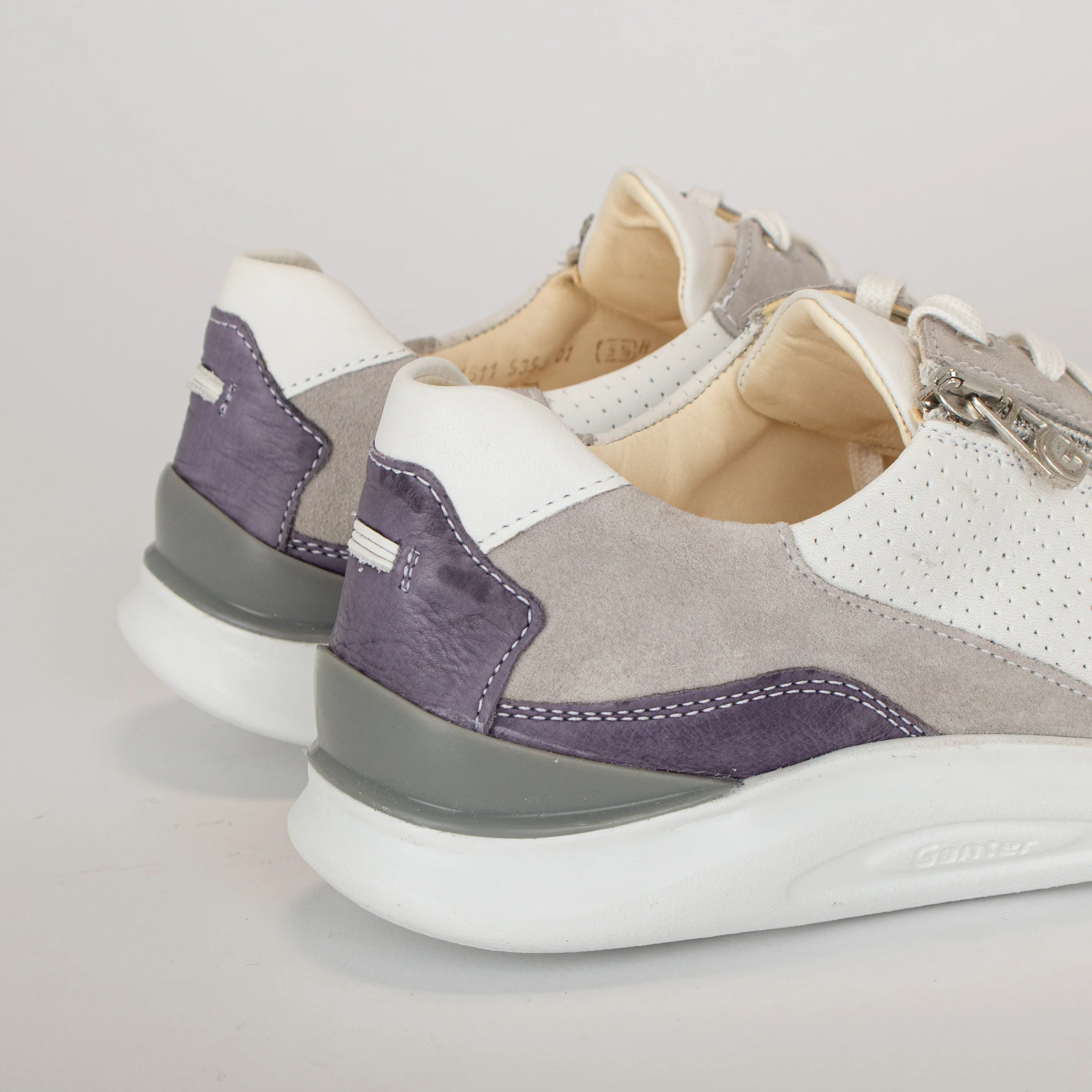 5-201511 – Image 8