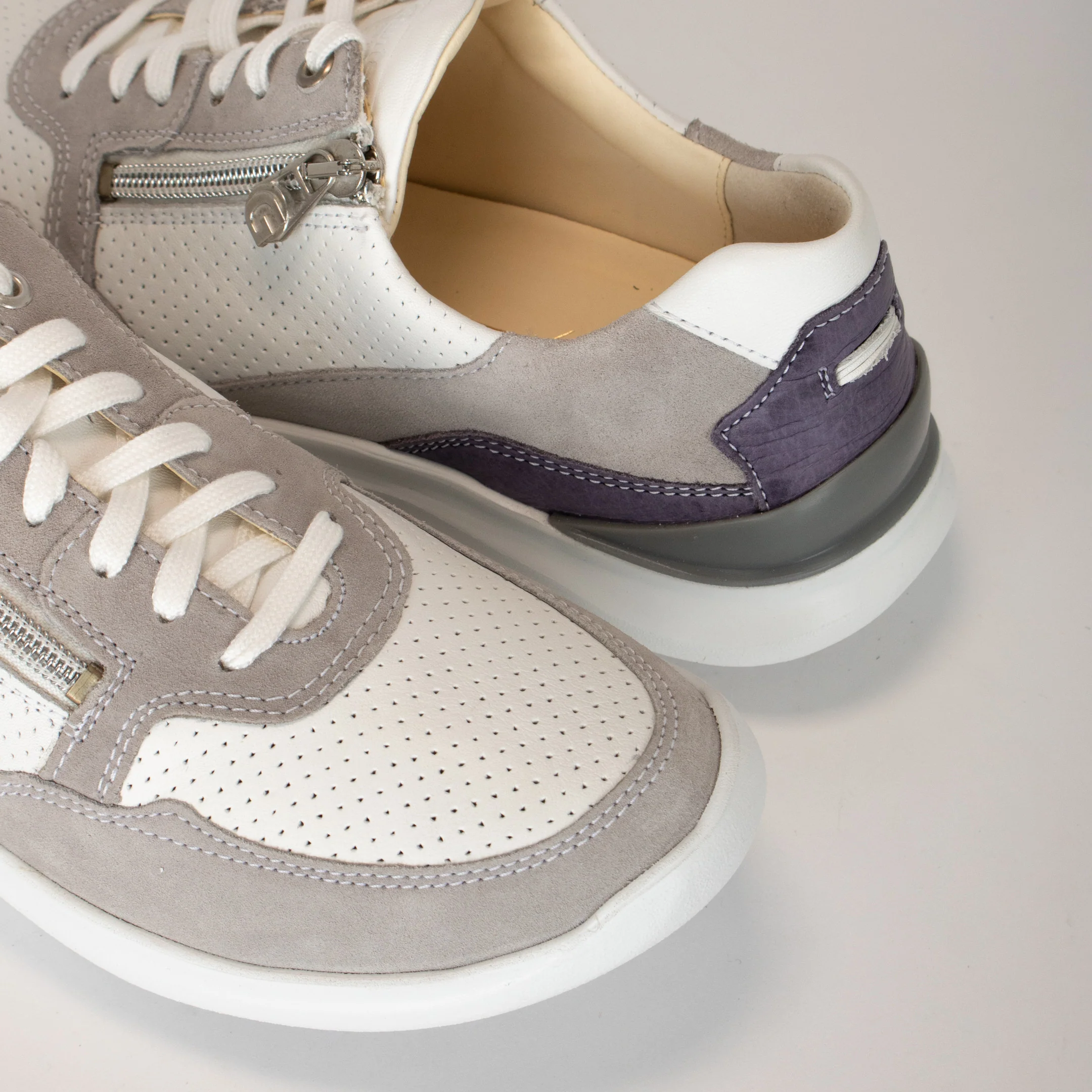 5-201511 – Image 9