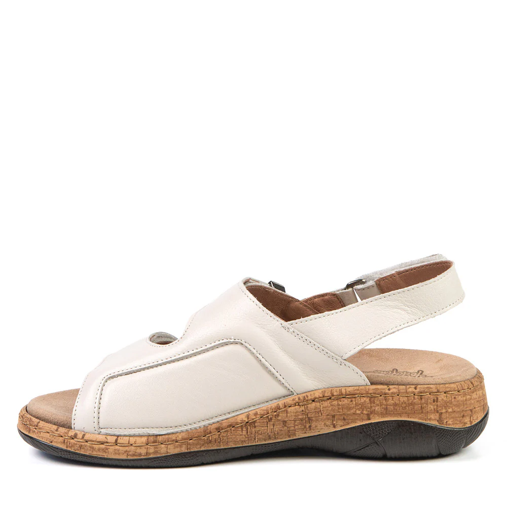 ADRIANNA – Image 3